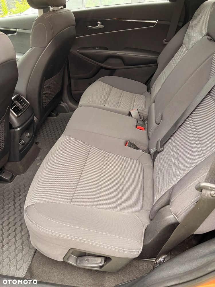 Kia Sorento 2.2 CRDi AWD Platinum Edition - 35
