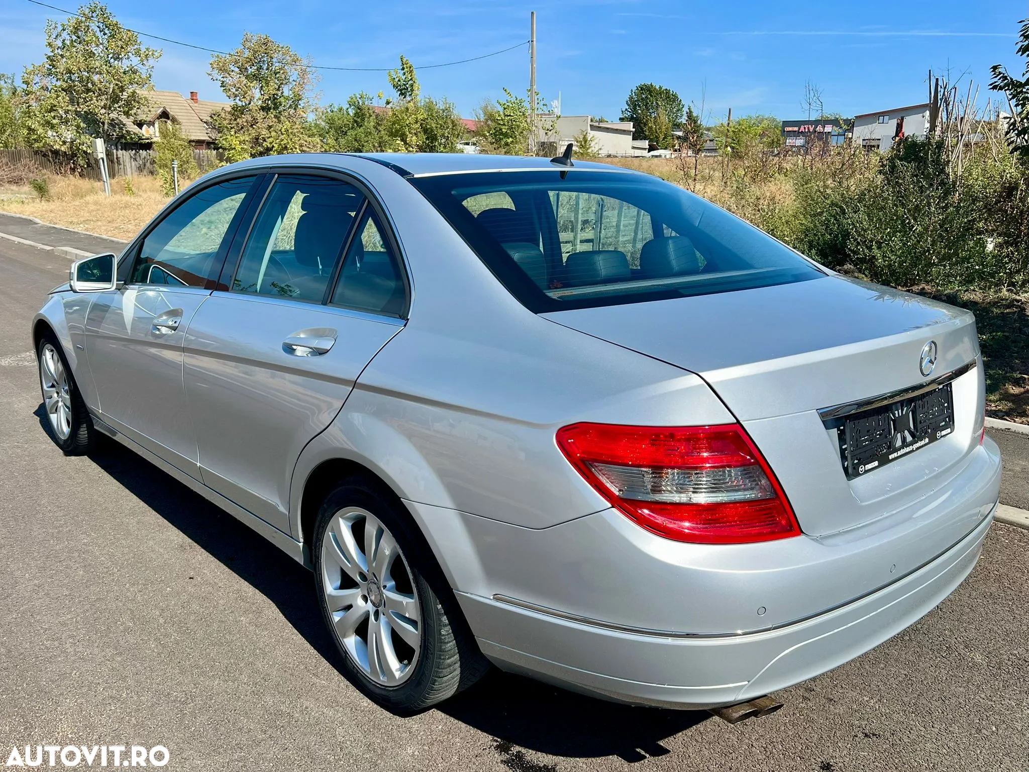Mercedes-Benz C 180 T CGI Automatik BlueEFFICIENCY Elegance - 4