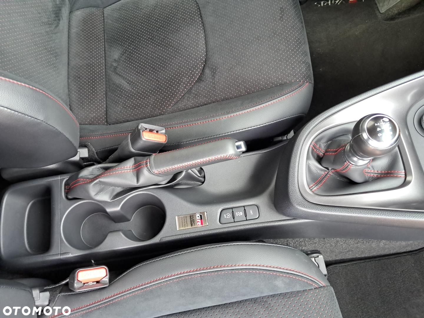 Toyota Yaris GR 1.6 Dynamic - 13