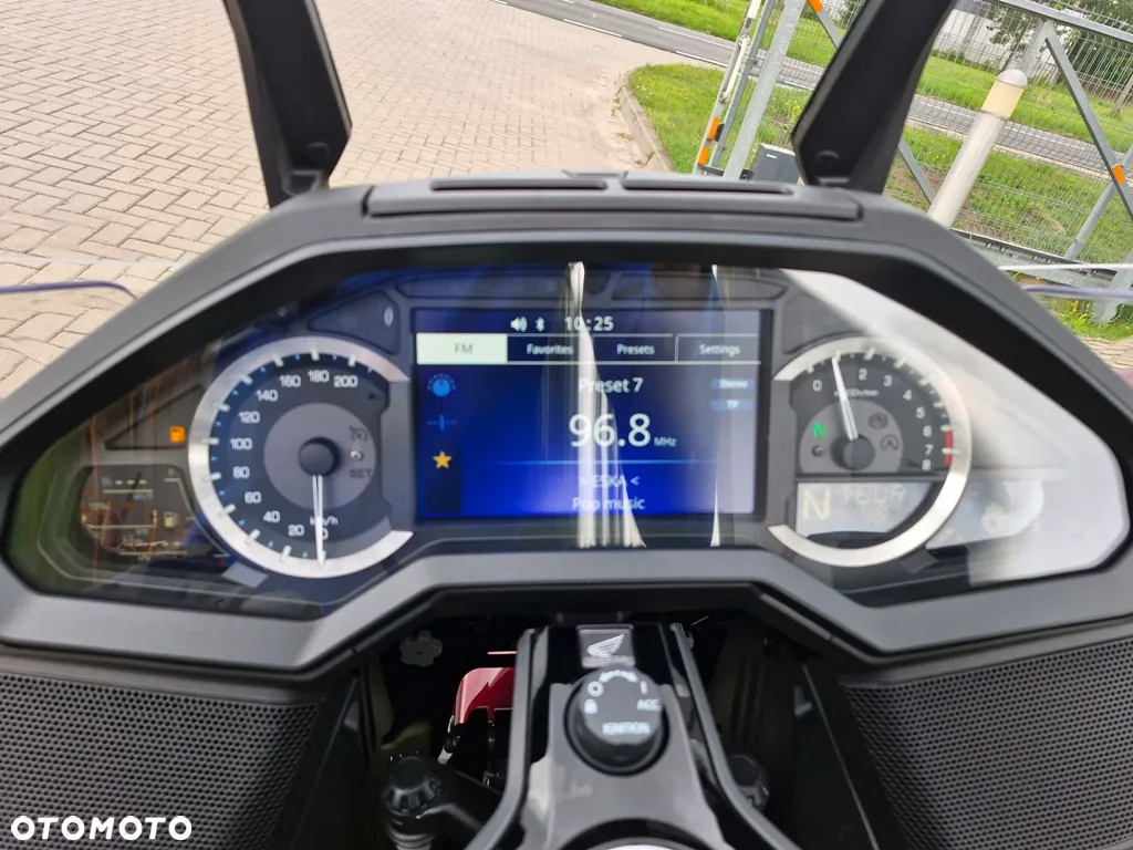 Honda GL - 9