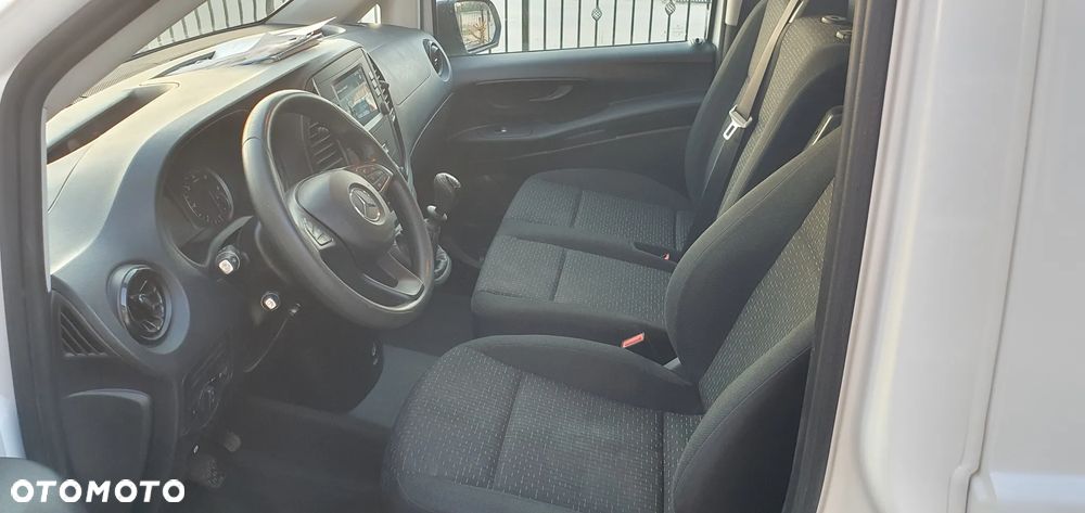 Mercedes-Benz VITO - 14