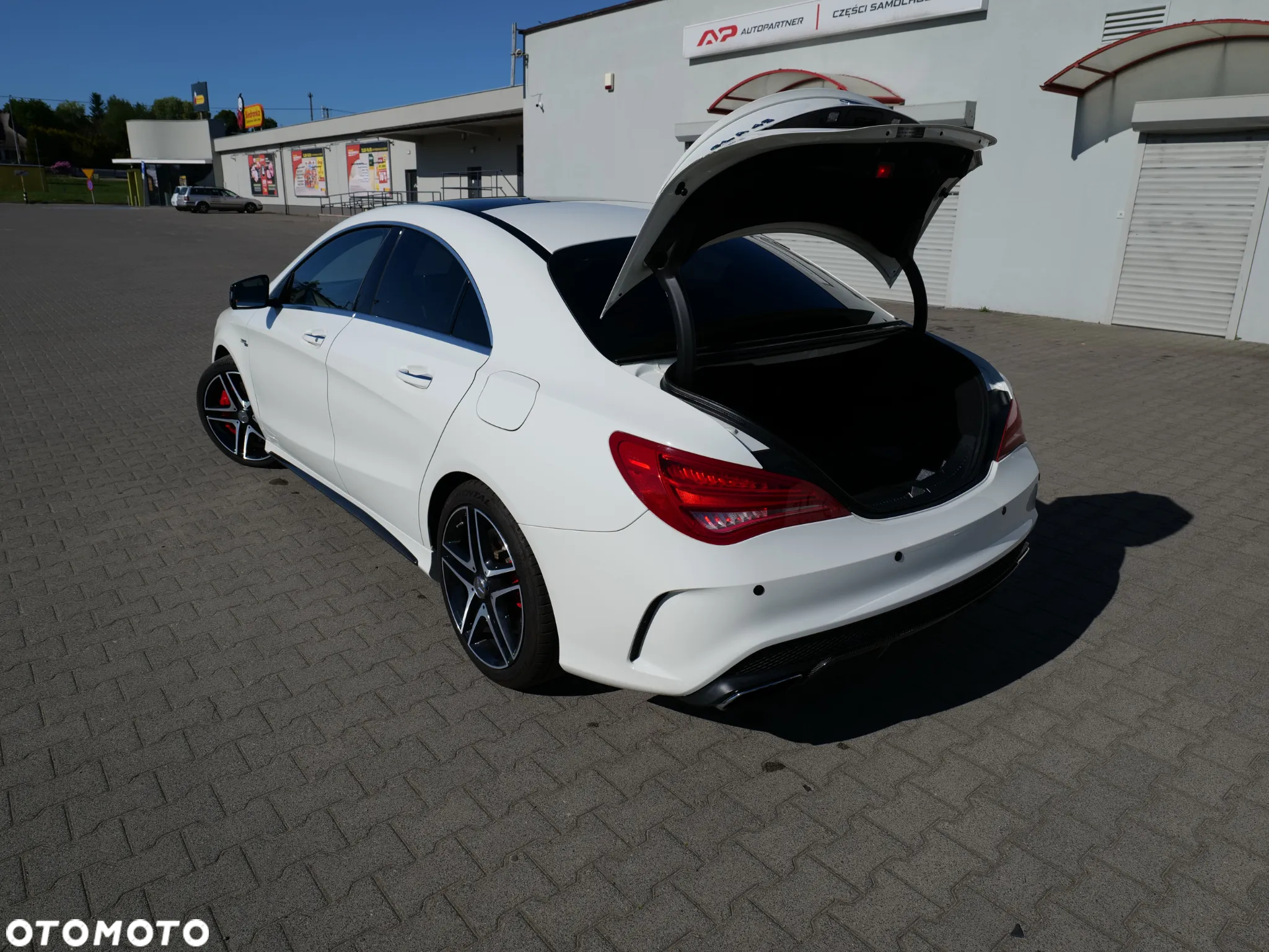 Mercedes-Benz CLA 45 AMG 4-Matic - 10