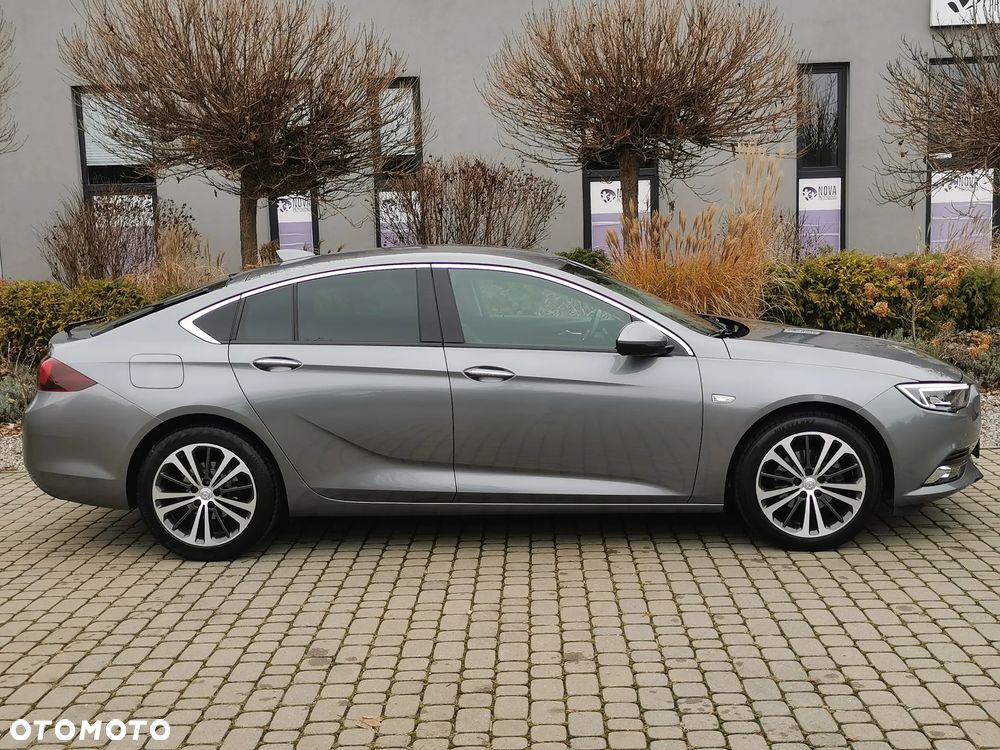Opel Insignia 1.5 T Elite S&S - 8
