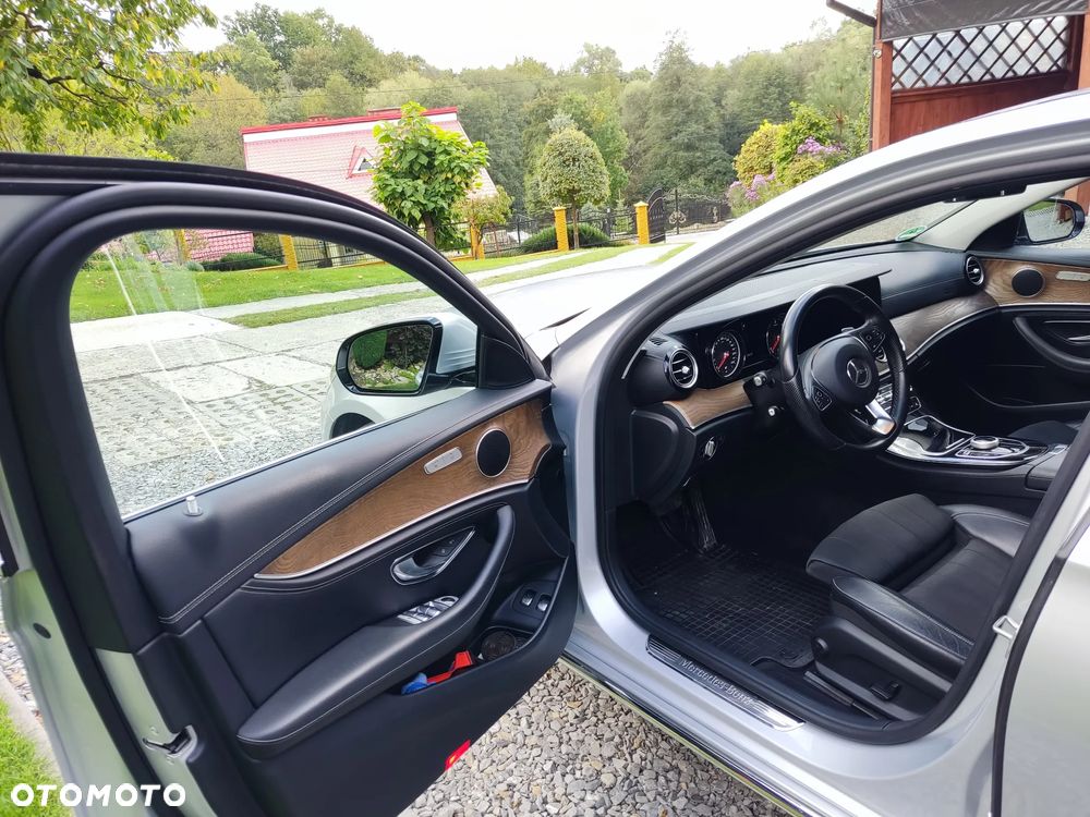Mercedes-Benz Klasa E 220 d 9G-TRONIC - 5