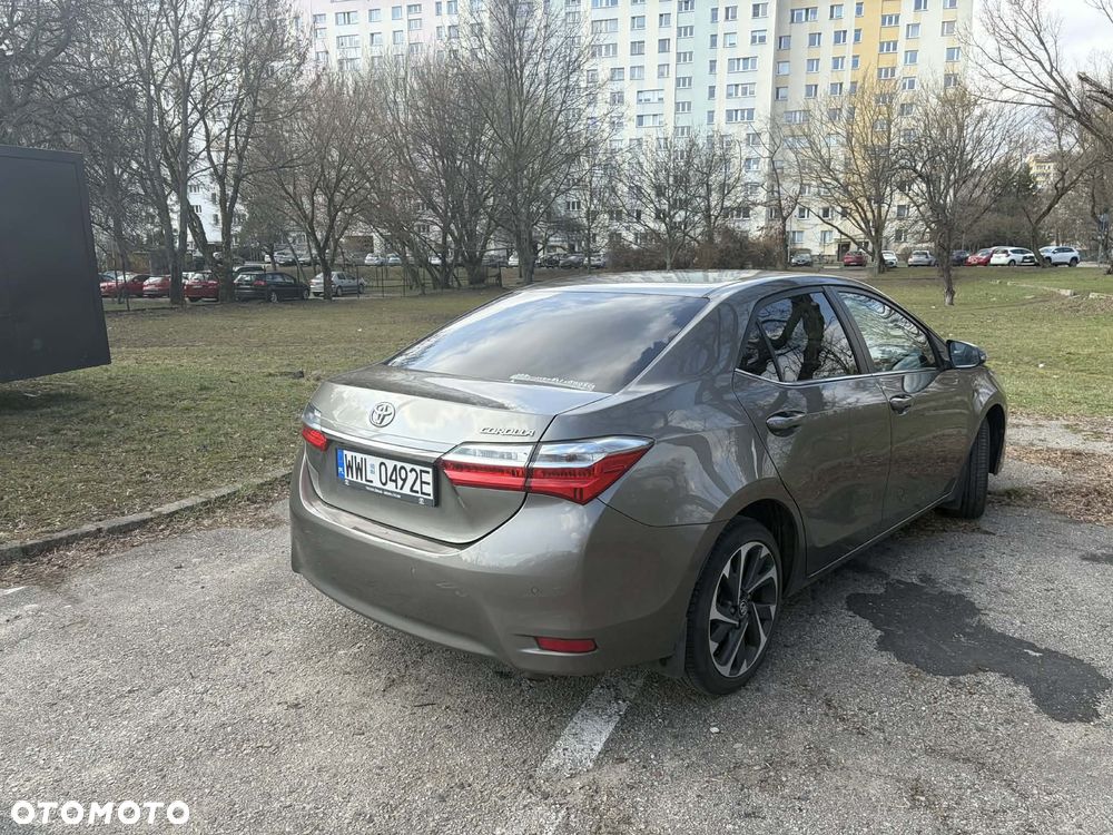 Toyota Corolla 1.6 Comfort - 5