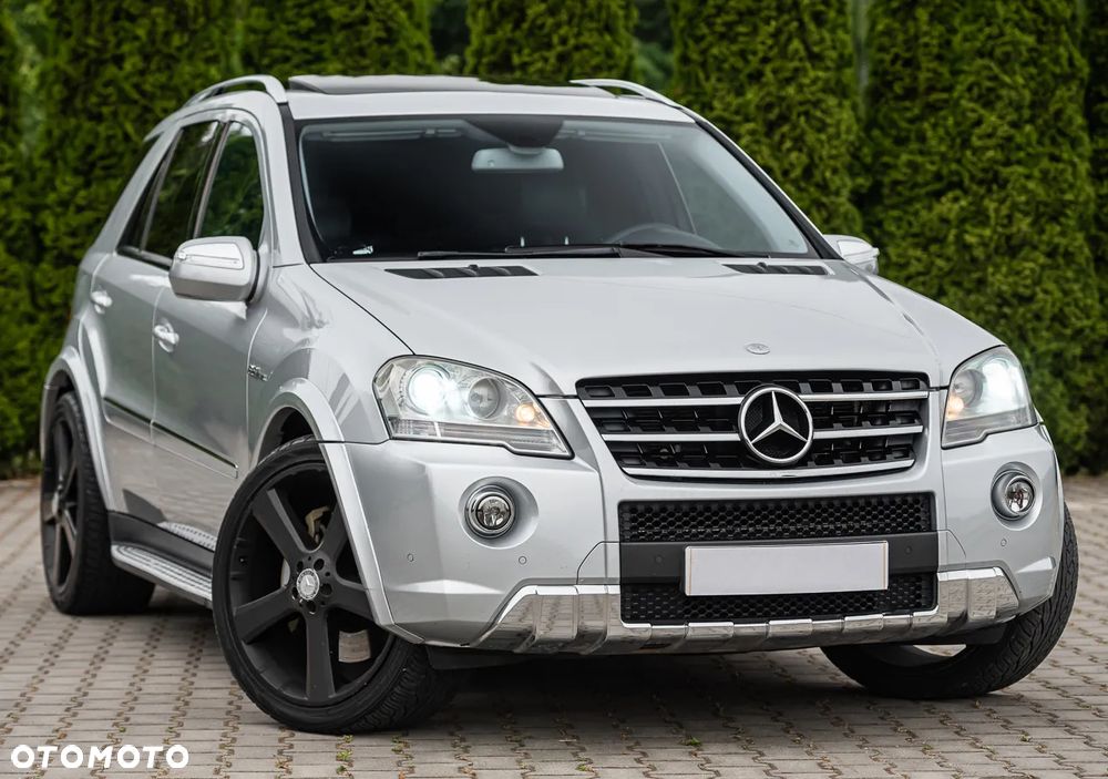 Mercedes-Benz ML 63 AMG 4Matic 7G-TRONIC 10th Anniversary - 1