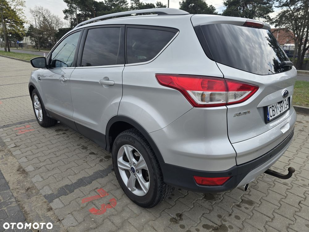 Ford Kuga - 4