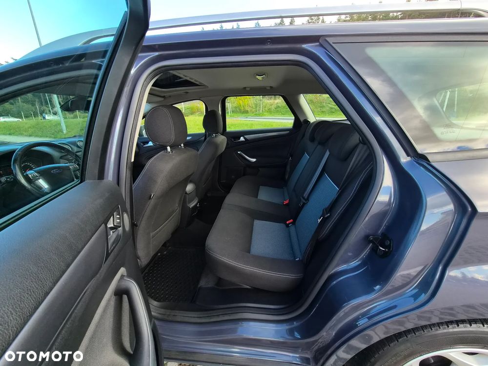 Ford Mondeo - 13