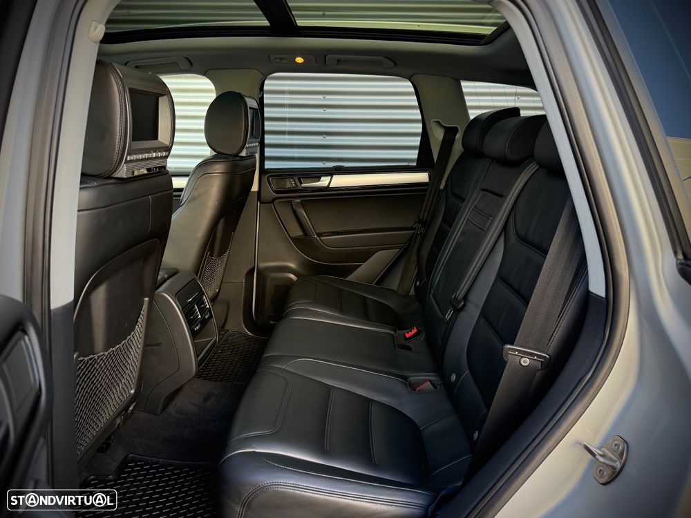 VW Touareg 3.0 TDI V6 Top Tiptronic - 11