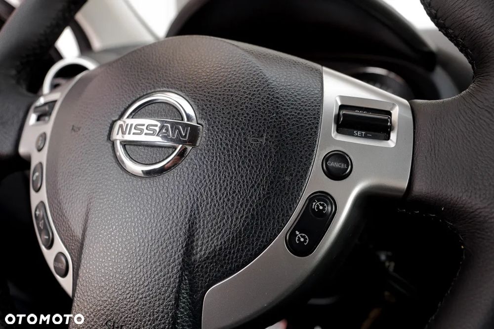 Nissan Qashqai 2.0 4x4 Tekna - 19