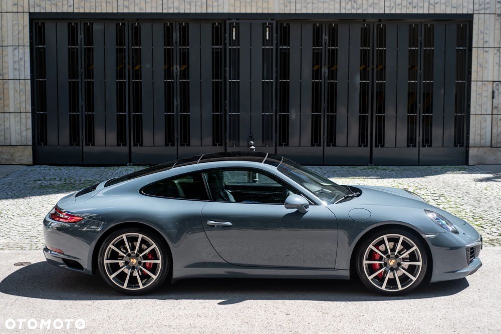 Porsche 911 Carrera S PDK - 8