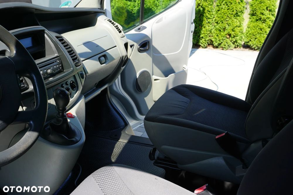 Opel Vivaro - 21