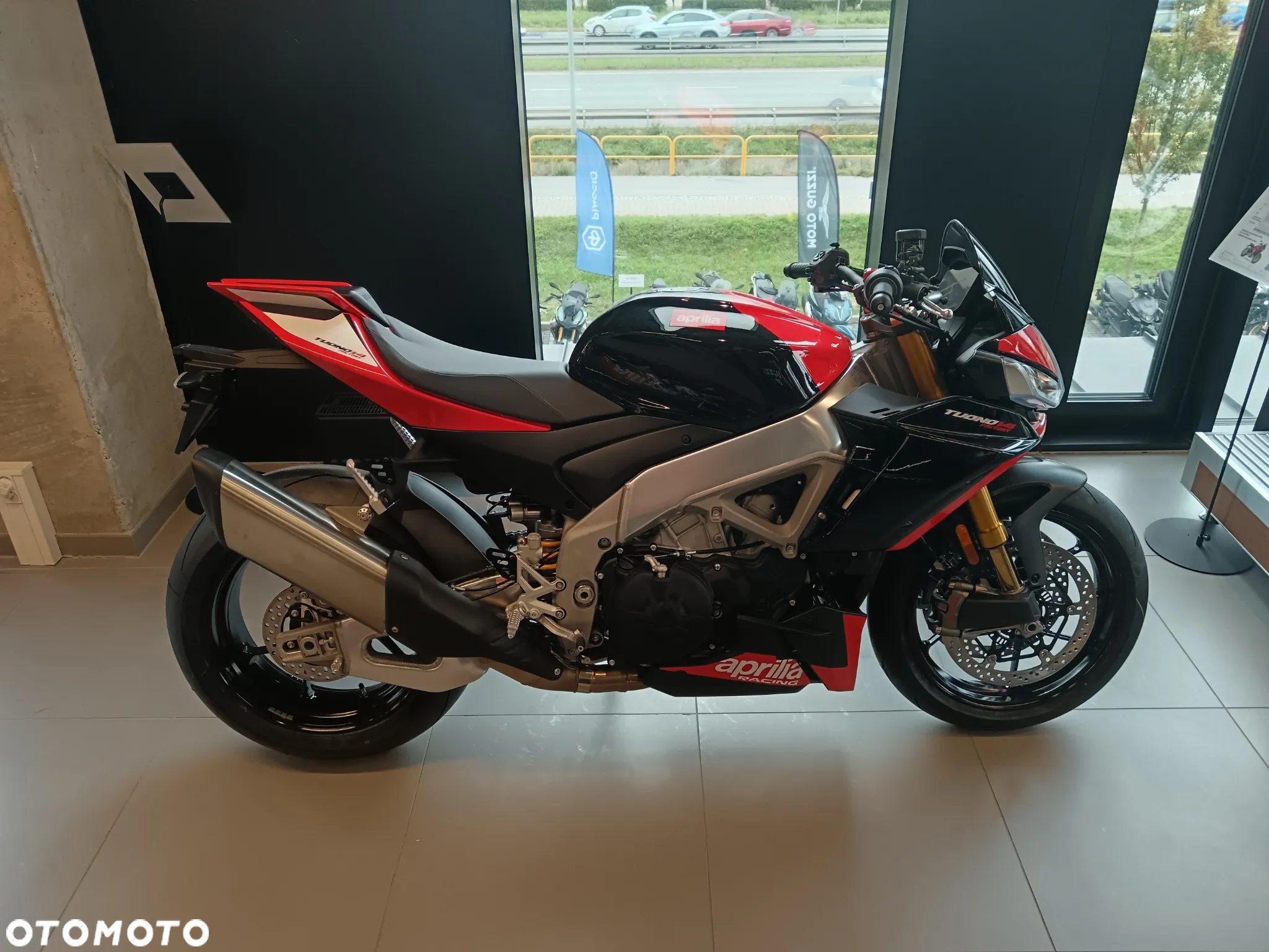 Aprilia Tuono - 6