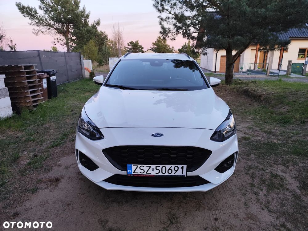 Ford Focus 1.0 EcoBoost Start-Stopp-System ST-LINE STYLE - 16