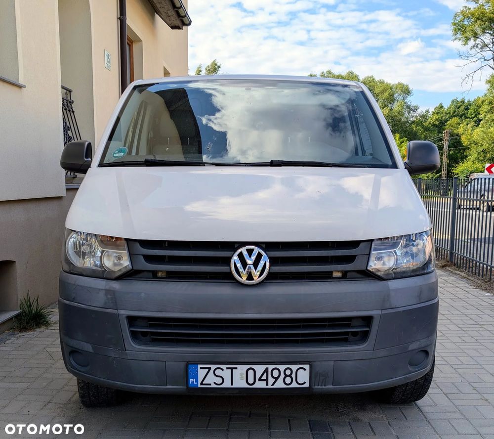 Volkswagen Transporter - 1