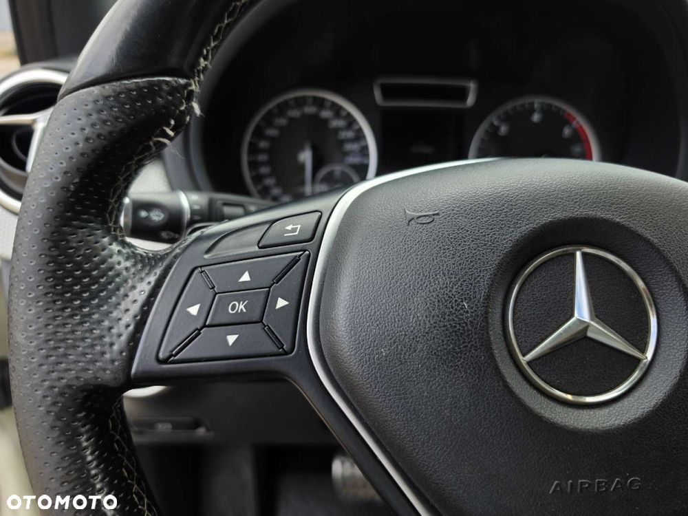 Mercedes-Benz Klasa B - 30