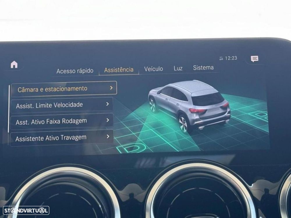 Mercedes-Benz GLA 250 e AMG Line - 19
