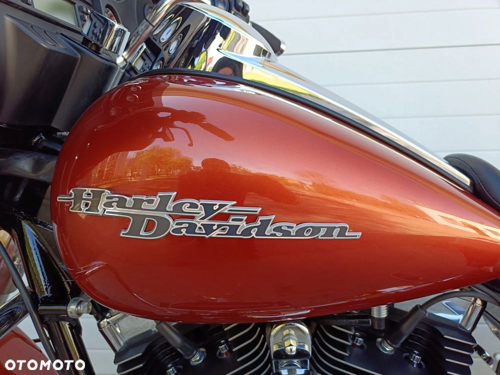 Harley-Davidson Touring Street Glide - 33