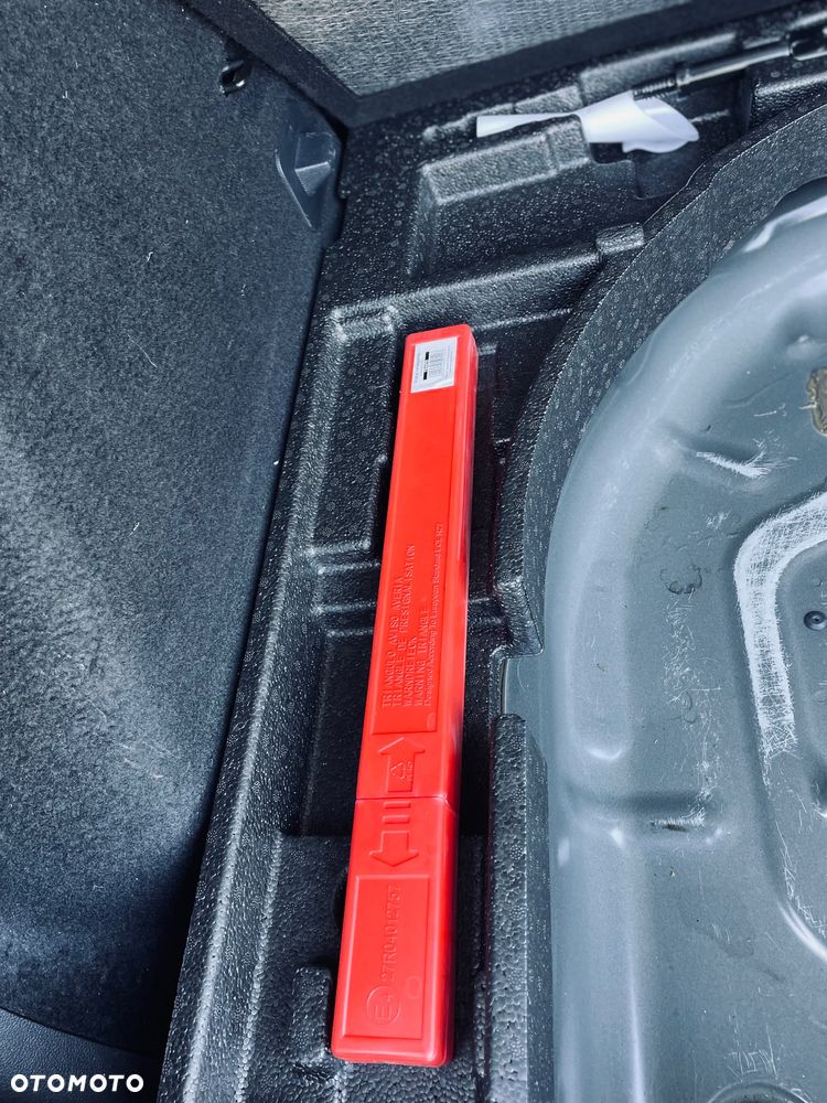 Ford Kuga 1.5 EcoBoost FWD Titanium X - 31