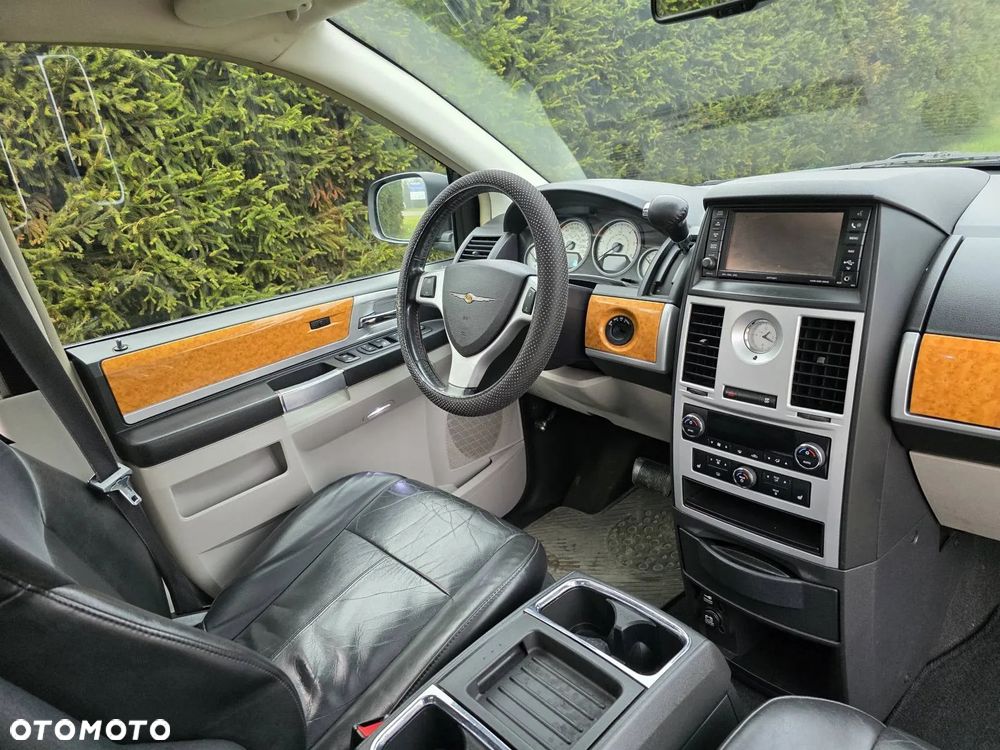 Chrysler Grand Voyager 2.8 CRD Limited - 18