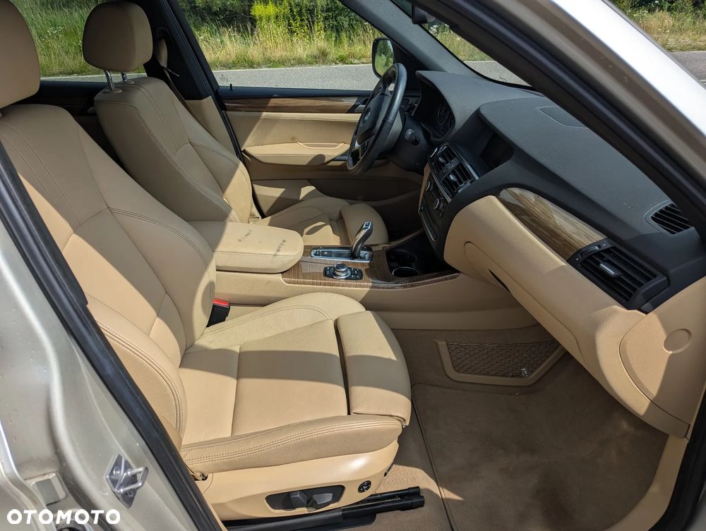 BMW X3 28i xDrive - 33