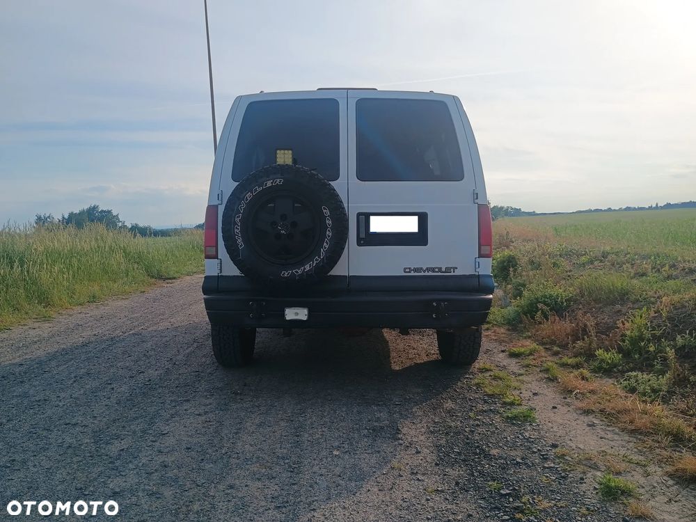 Chevrolet Astro - 3