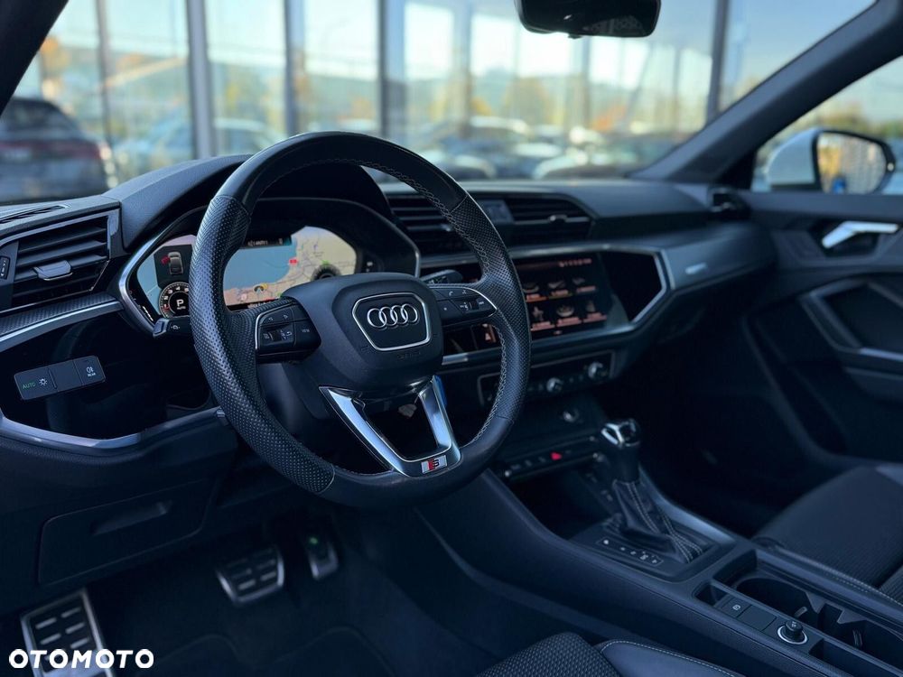 Audi Q3 Sportback - 10