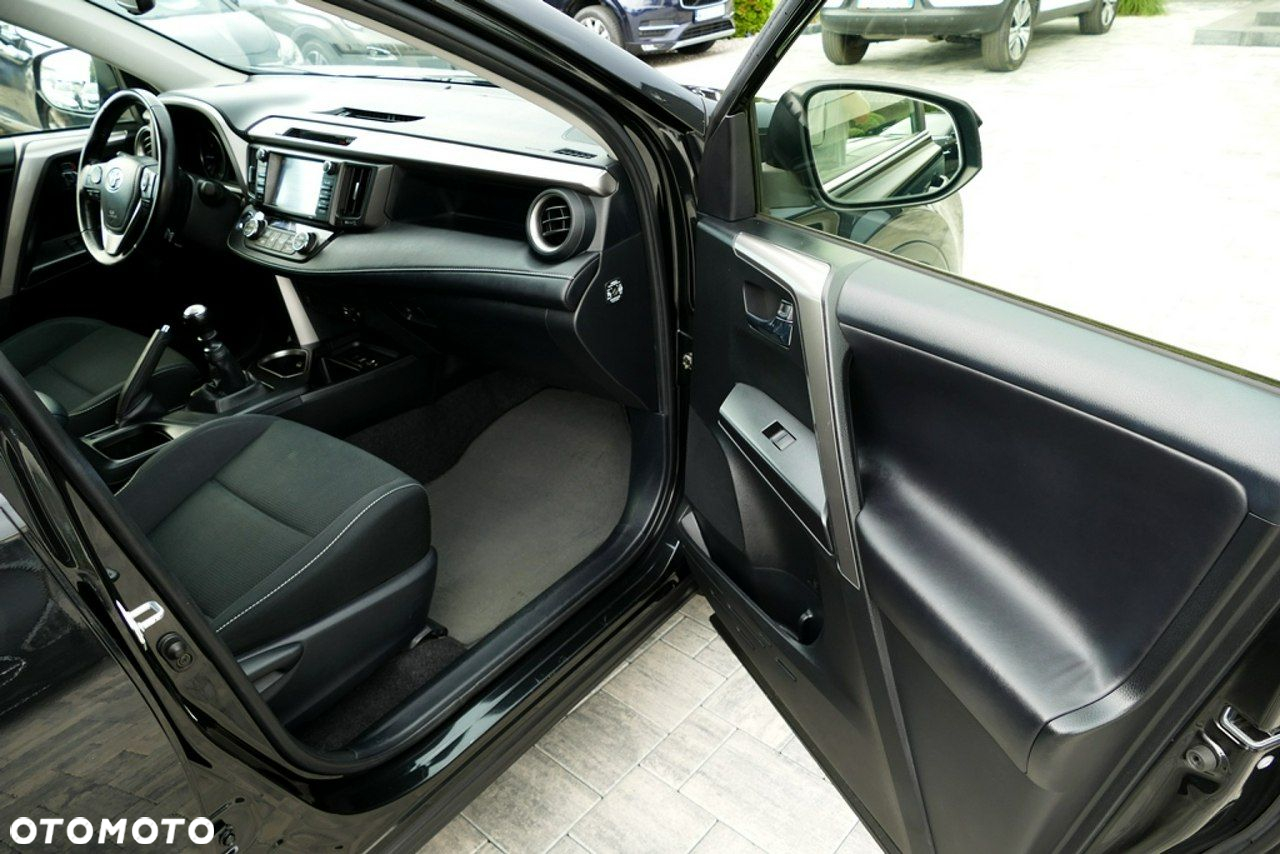 Toyota RAV4 - 22