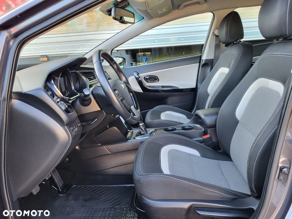 Kia Ceed 1.4 L Business Line Plus - 17