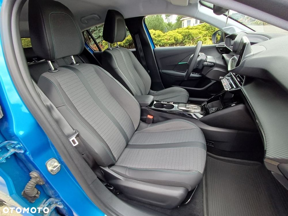 Peugeot 208 50kWh Allure - 9