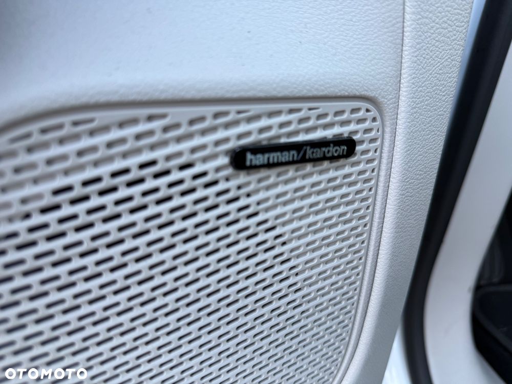 Chrysler Pacifica - 22