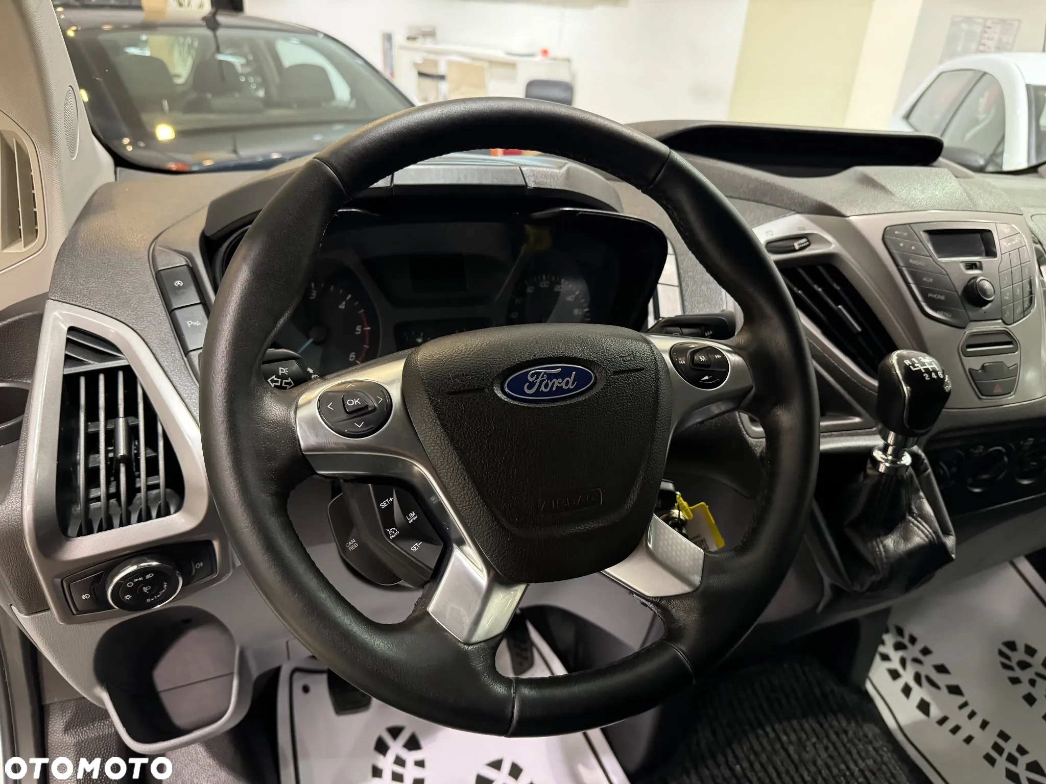 Ford Transit - 23