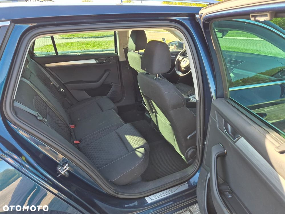 Skoda Superb 1.5 TSI Ambition - 14