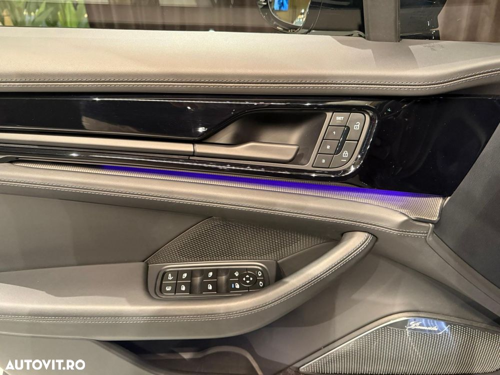 Porsche Panamera - 9