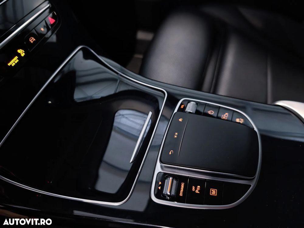 Mercedes-Benz GLC 300 de 4Matic 9G-TRONIC - 19