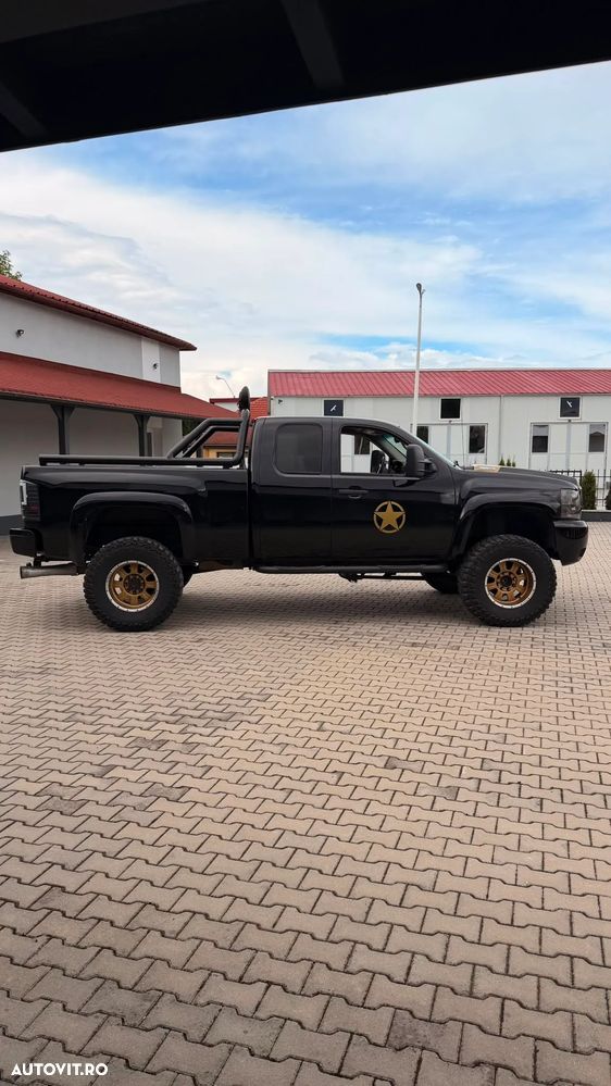 Chevrolet Silverado - 10