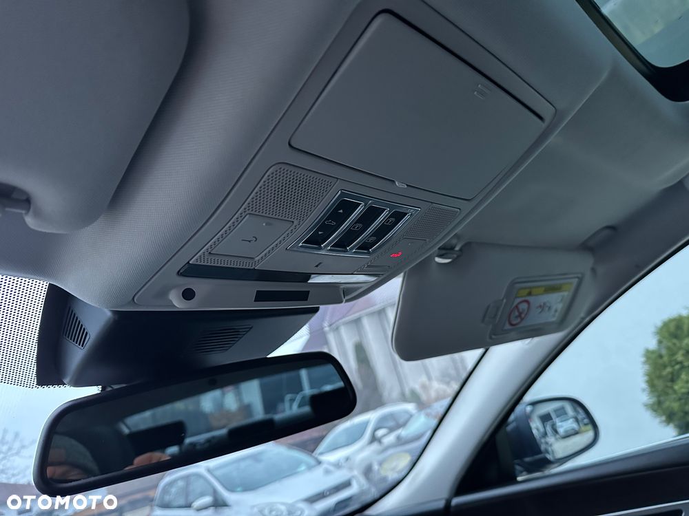 Jaguar XF 2.0 i4D Prestige - 18