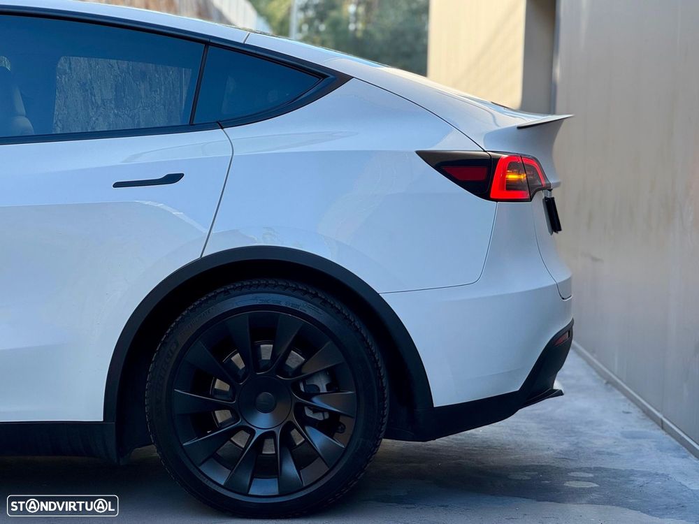 Tesla Model Y Tração Traseira - 26