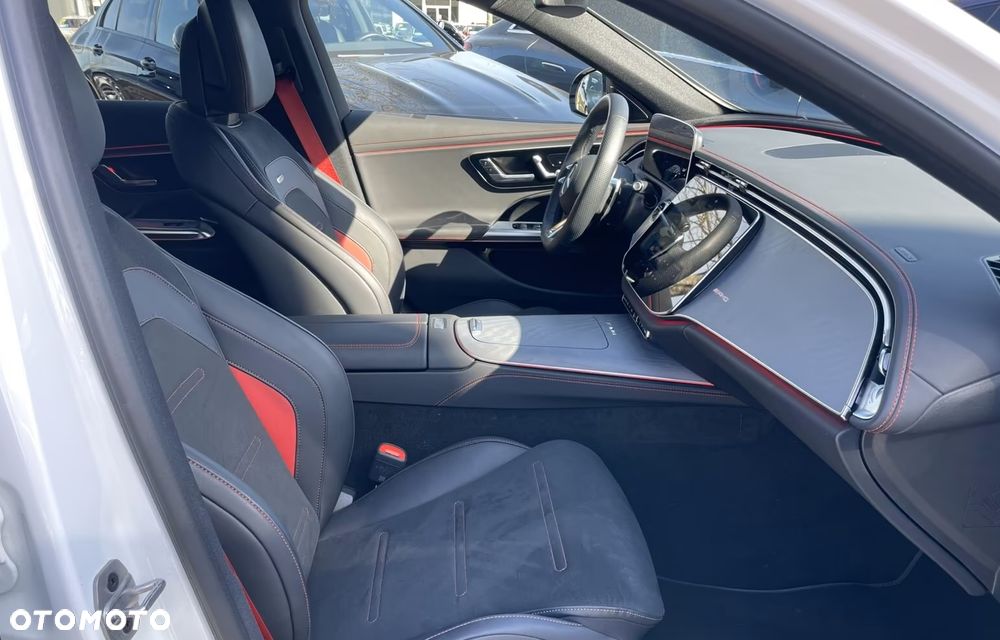 Mercedes-Benz Klasa E AMG 53 4Matic+ AMG SPEEDSHIFT TCT 9G - 6