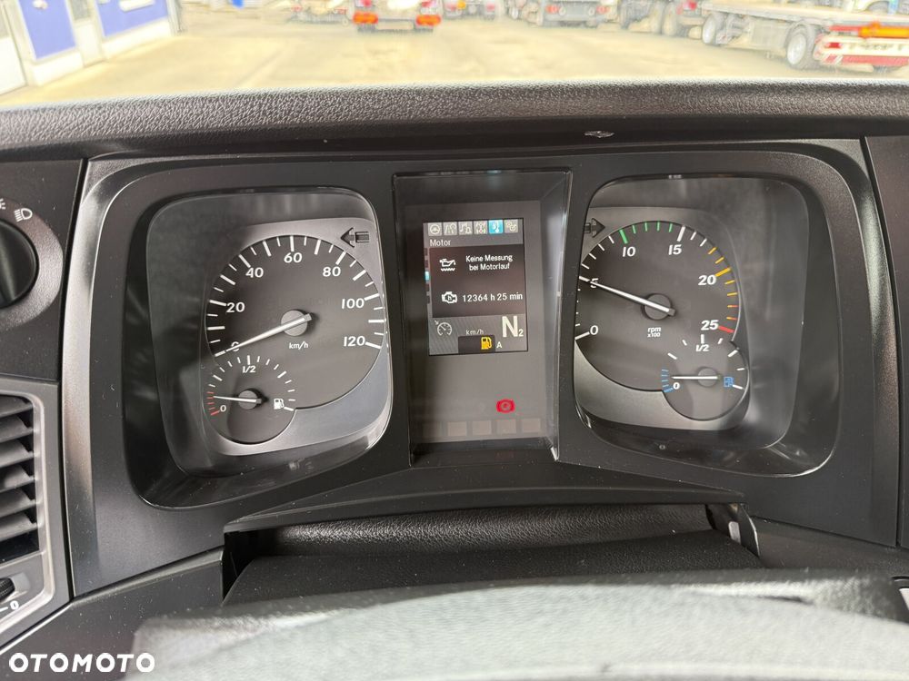 Mercedes-Benz AROCS 3246 8x4 EURO6 WYWROTKA TRÓJSTRONNA Z BORDMATIKIEM - 17