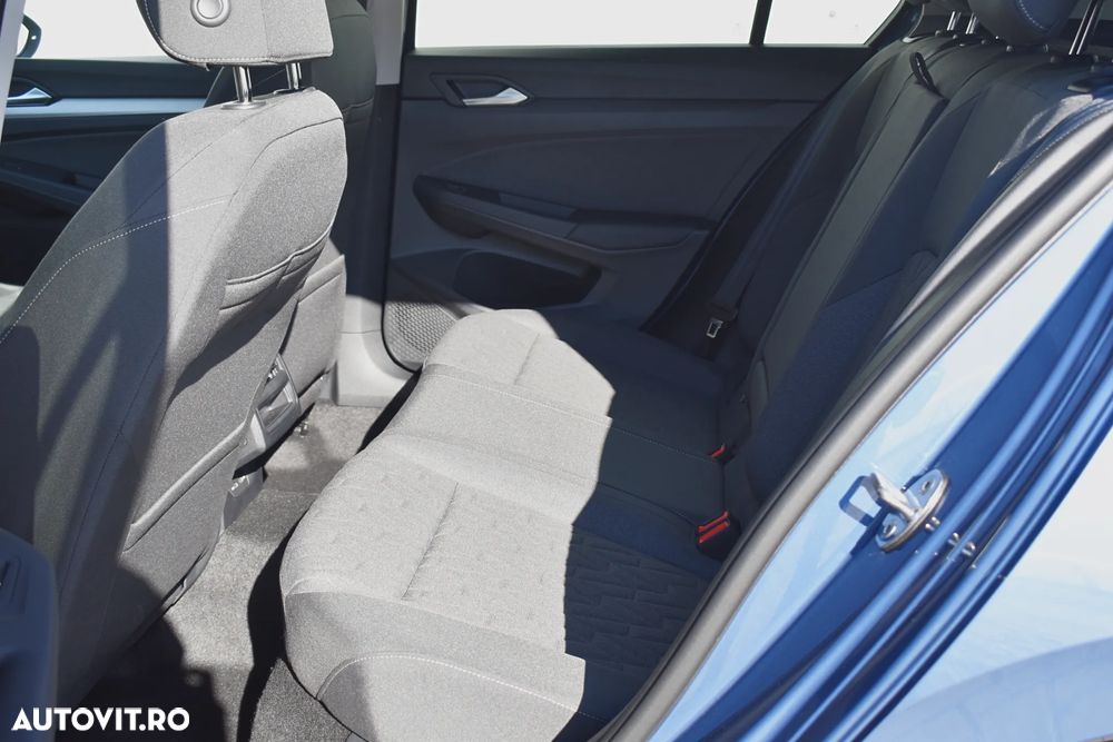 Volkswagen Golf 1.5 eTSI DSG MHEV Life - 6