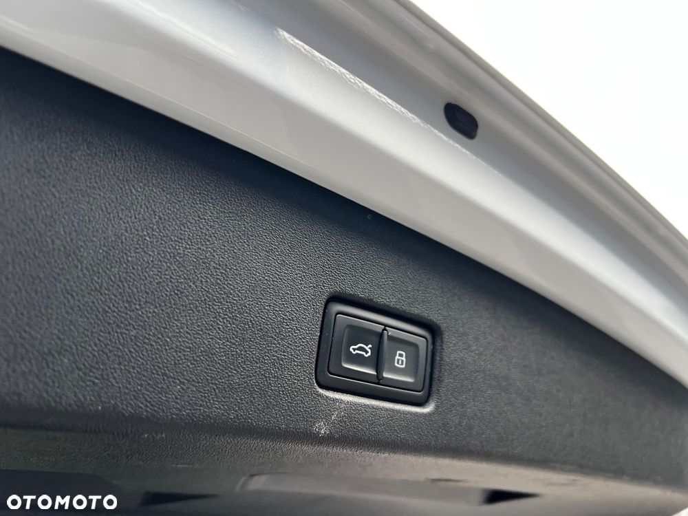 Audi Q4 e-tron 50 quattro - 21