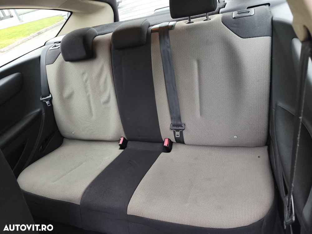 Citroën C4 1.6i VTR Pack - 13