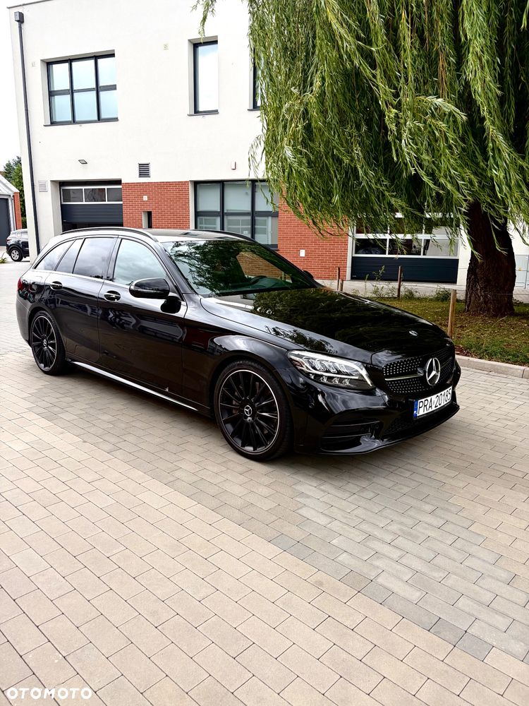 Mercedes-Benz Klasa C 300 9G-TRONIC - 2