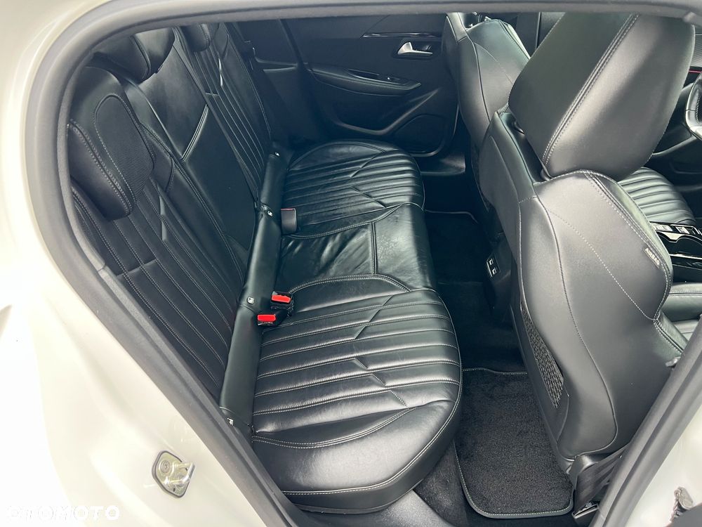 Peugeot 208 1.2 PureTech Allure Pack S&S EAT8 - 27