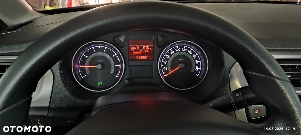 Peugeot 301 1.2 Pure Tech Access - 2