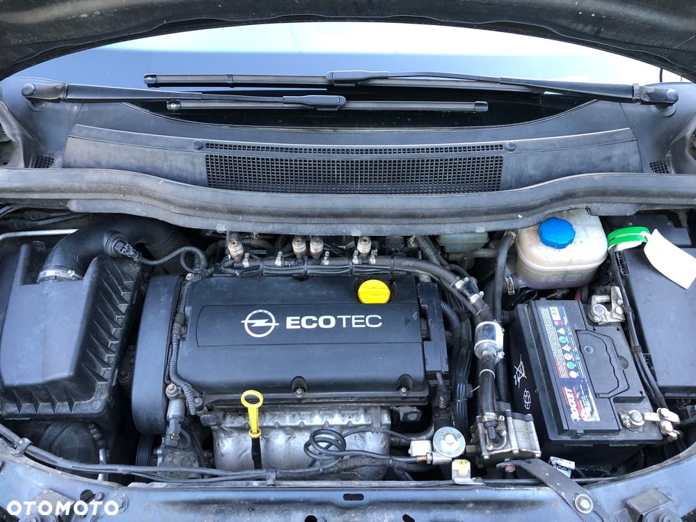Opel Zafira 1.8 - 6