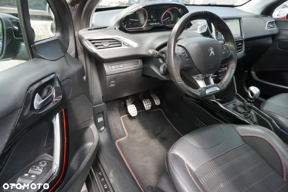 Peugeot 2008 PureTech 130 Stop&Start GT-Line Edition - 8