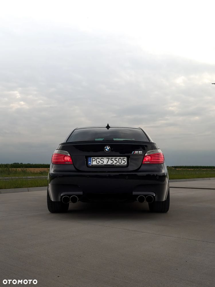 BMW M5 - 4