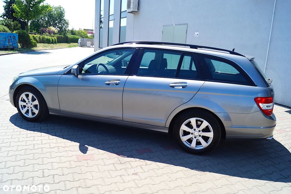 Mercedes-Benz Klasa C 220 CDI DPF Automatik Avantgarde - 15